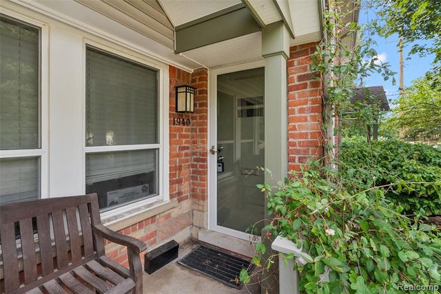 1940 Planavon Street, Ferndale, MI 48220