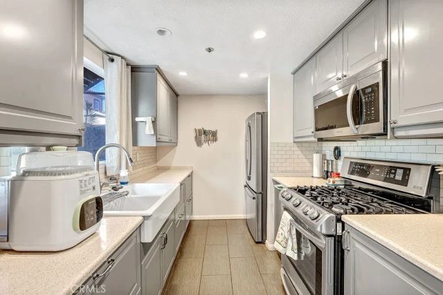 1575 S Reservoir Street D, Pomona, CA 91766