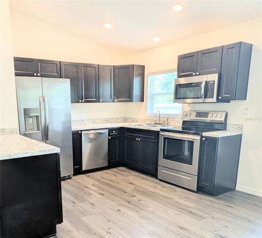 13296 SE 33RD COURT, Belleview, FL 34420