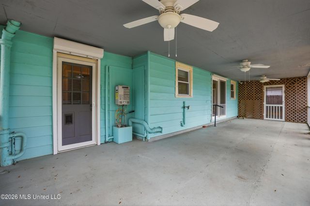 1001 Wanda Place, Gulfport, MS 39501