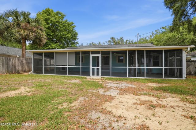 1001 Wanda Place, Gulfport, MS 39501
