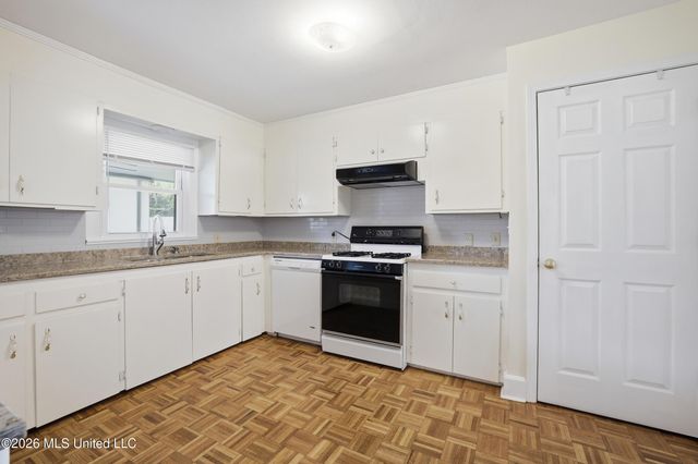1001 Wanda Place, Gulfport, MS 39501