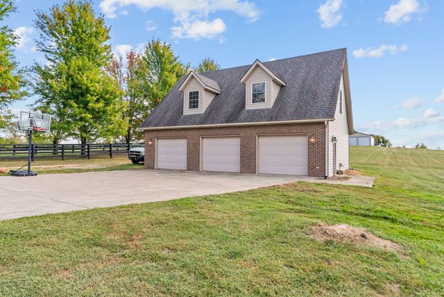 7300 Old Boonesboro Road, Winchester, KY 40391