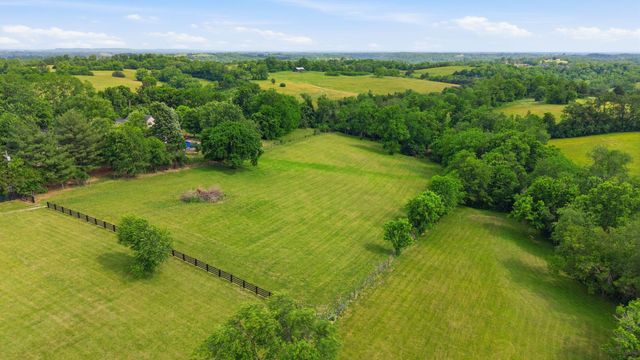 7300 Old Boonesboro Road, Winchester, KY 40391