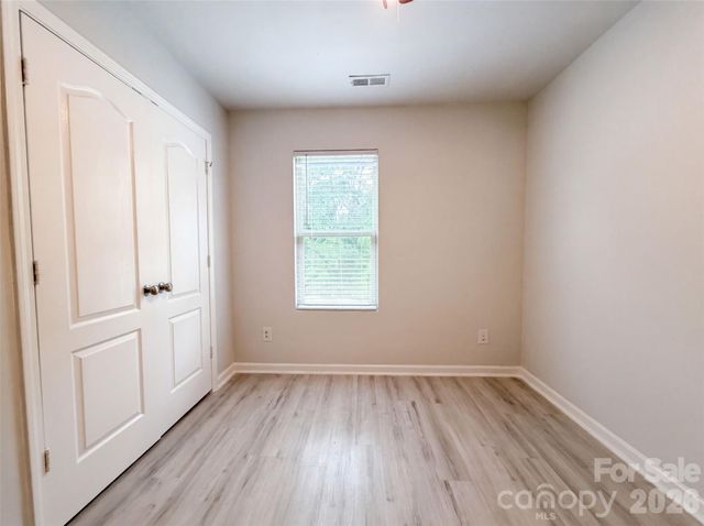 7329 Hidden Creek Drive, Charlotte, NC 28214