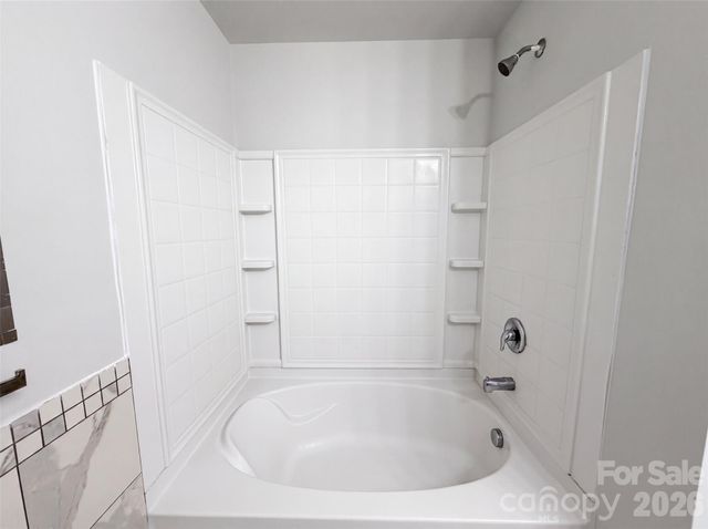 7329 Hidden Creek Drive, Charlotte, NC 28214