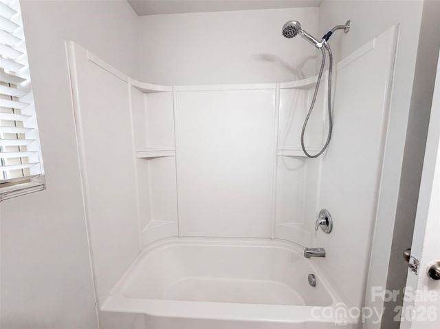 7329 Hidden Creek Drive, Charlotte, NC 28214