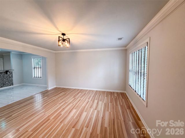 7329 Hidden Creek Drive, Charlotte, NC 28214