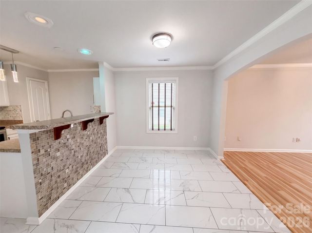 7329 Hidden Creek Drive, Charlotte, NC 28214