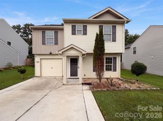 7329 Hidden Creek Drive, Charlotte, NC 28214