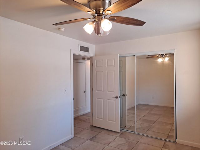 350 N Silverbell Rd Apt 40, Tucson, AZ 85745