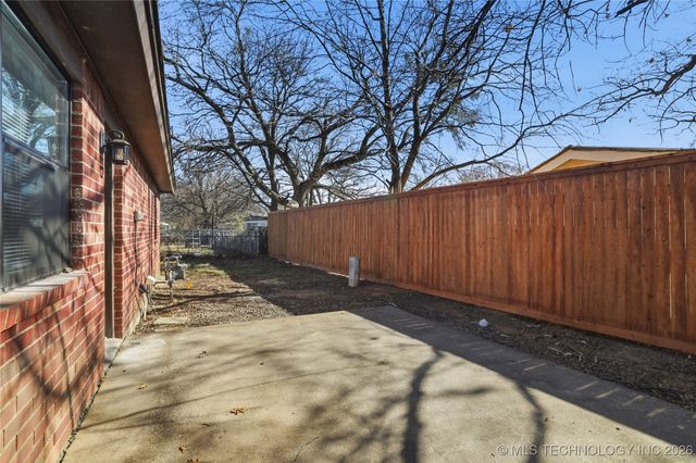 3601 Dawna Street, Durant, OK 74701