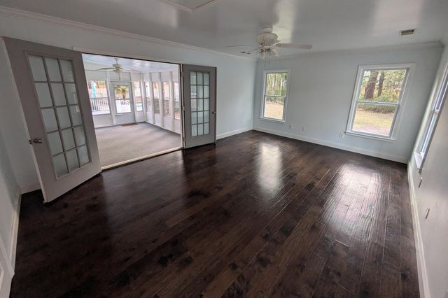 304 Woodland Drive, Summerville, SC 29485