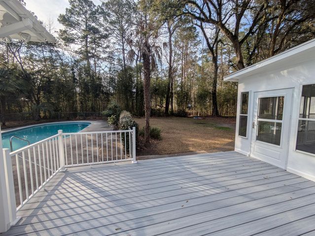 304 Woodland Drive, Summerville, SC 29485