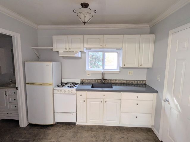 304 Woodland Drive, Summerville, SC 29485