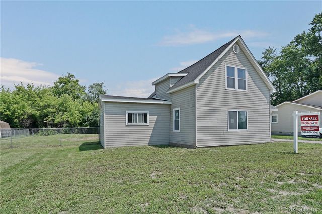 914 Chartier Street, Marine City, MI 48039