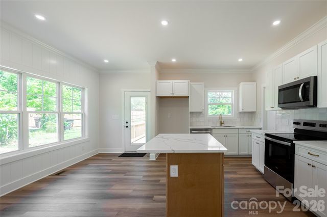 7426 Hambright Road, Huntersville, NC 28078