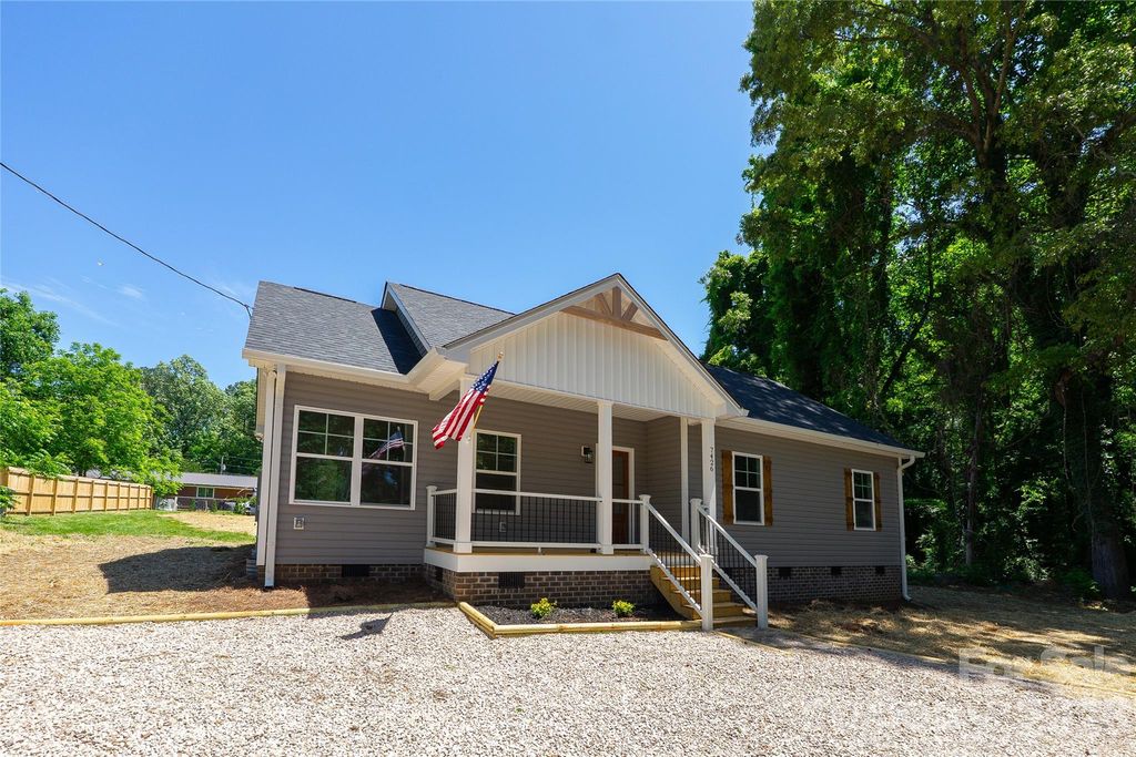 7426 Hambright Road, Huntersville, NC 28078