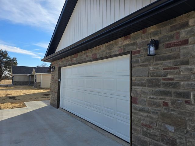 735 Boardwalk, Seymour, MO 65746