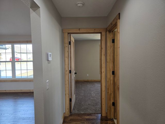 735 Boardwalk, Seymour, MO 65746