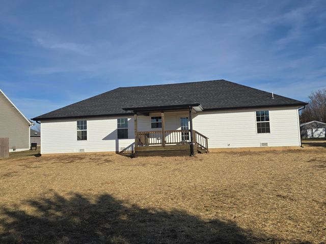 735 Boardwalk, Seymour, MO 65746