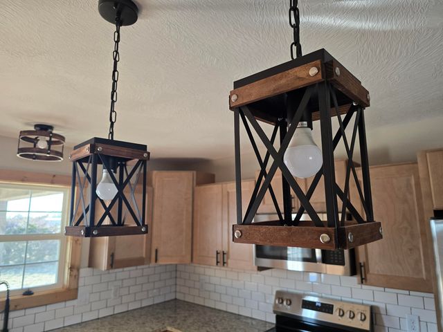 735 Boardwalk, Seymour, MO 65746