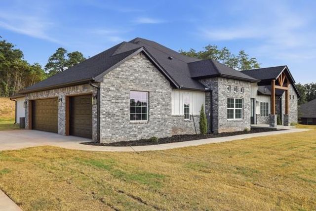 8725 Mercato Street, Choctaw, OK 73020