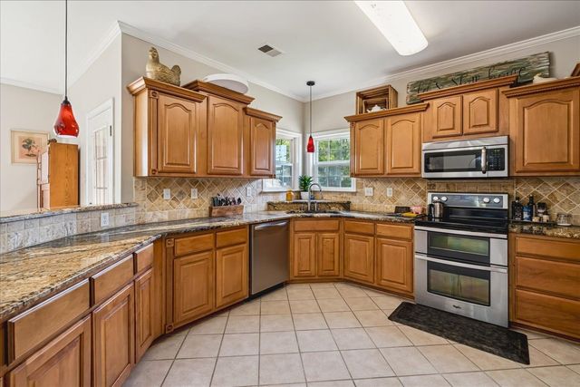 134 REMBERT DR, Atoka, TN 38004