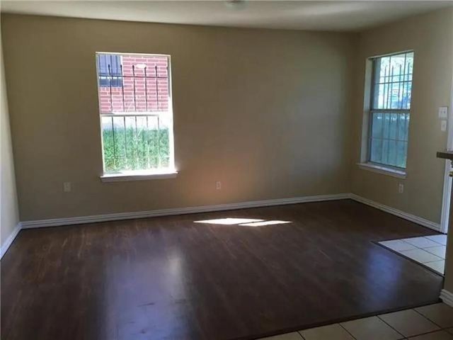 1504 E Mulkey Street, Fort Worth, TX 76104