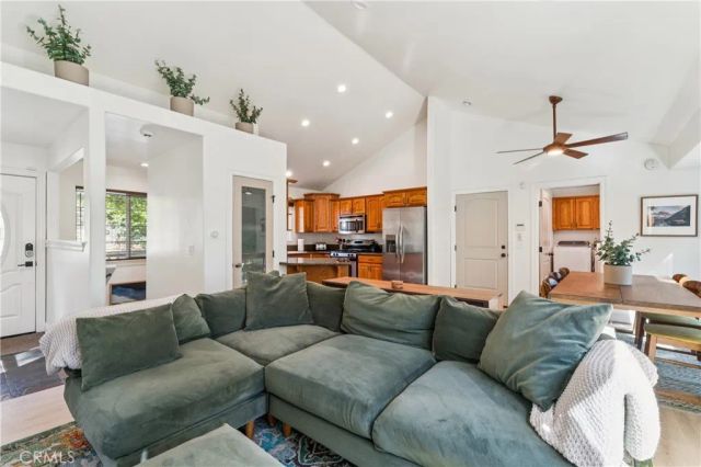 26510 Placer, Lake Arrowhead, CA 92352
