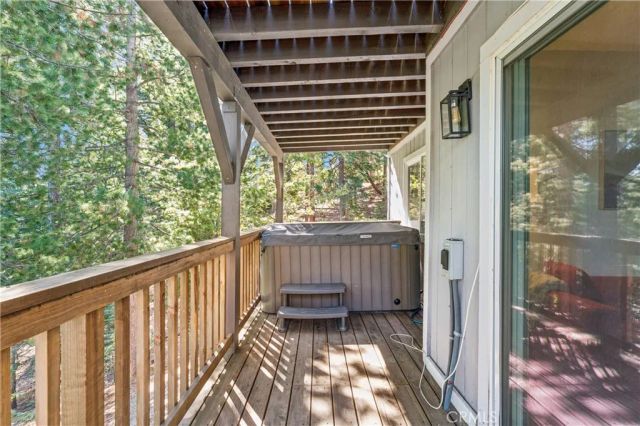 26510 Placer, Lake Arrowhead, CA 92352