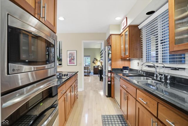 9334 W Point Place, Indianapolis, IN 46268