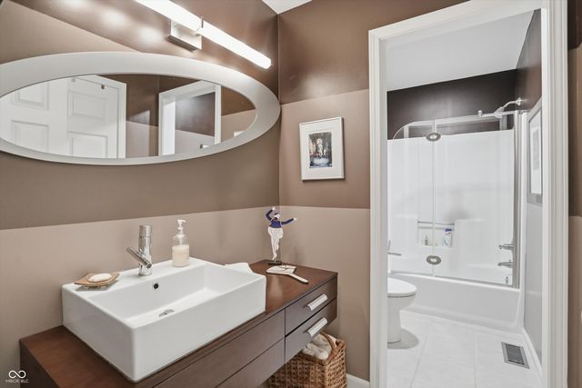 9334 W Point Place, Indianapolis, IN 46268