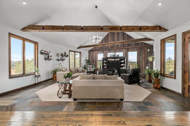 E9588 MULROY ROAD, New London, WI 54961