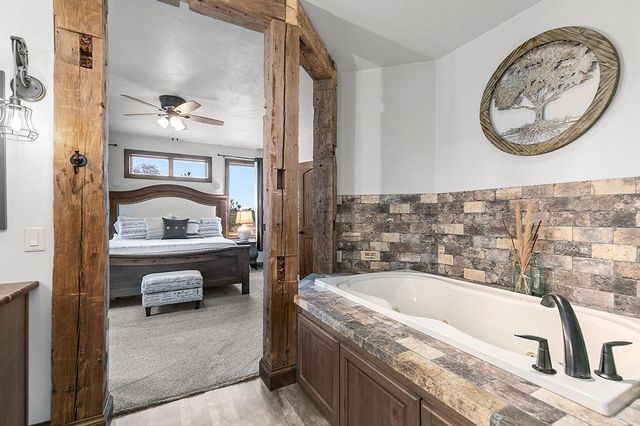 E9588 MULROY ROAD, New London, WI 54961