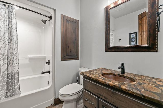 E9588 MULROY ROAD, New London, WI 54961