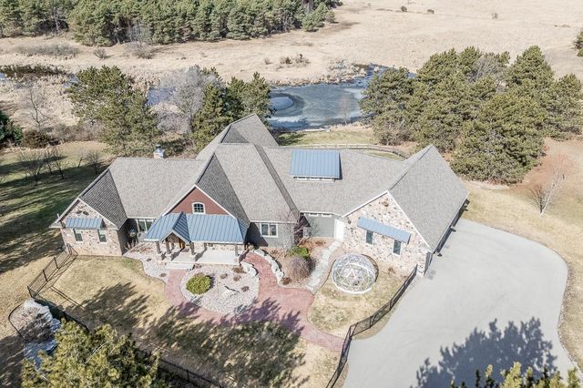 E9588 MULROY ROAD, New London, WI 54961