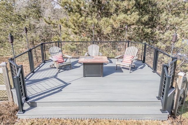 E9588 MULROY ROAD, New London, WI 54961