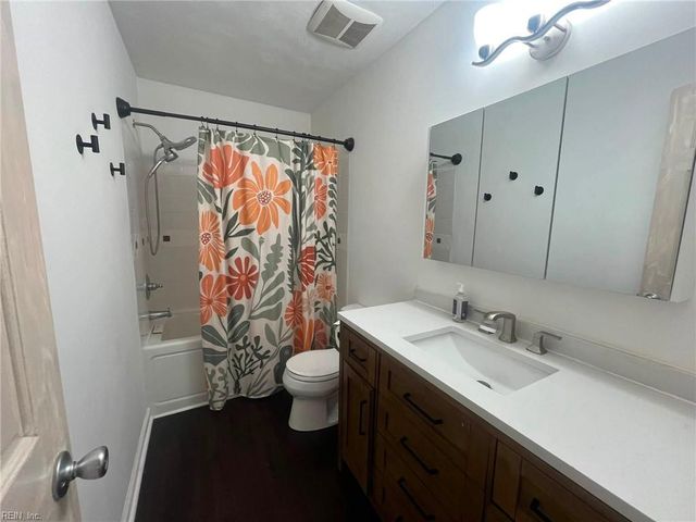 2505 Castle Hill CT, Virginia Beach, VA 23454