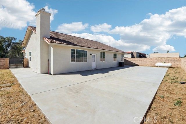 548 Bloomington Avenue, Rialto, CA 92376
