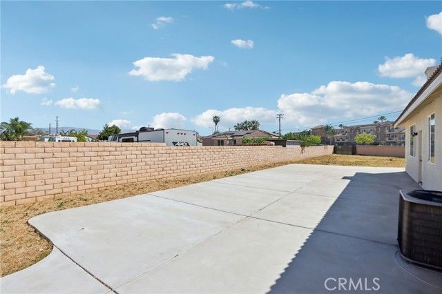 548 Bloomington Avenue, Rialto, CA 92376