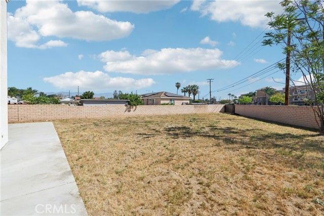 548 Bloomington Avenue, Rialto, CA 92376
