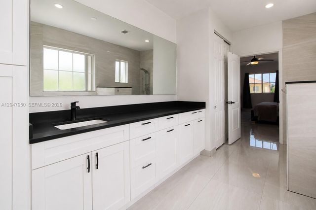 1351 NE 41st Place, Homestead, FL 33033
