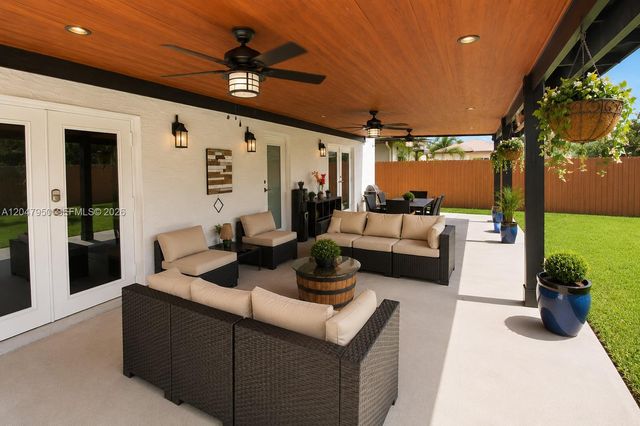 1351 NE 41st Place, Homestead, FL 33033