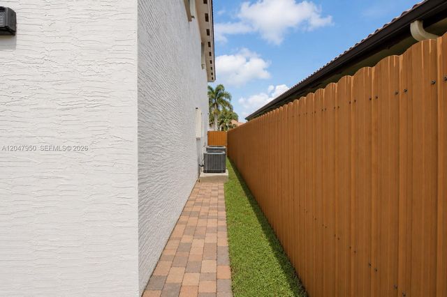 1351 NE 41st Place, Homestead, FL 33033