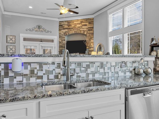 205 Loxley Drive, Simpsonville, SC 29680