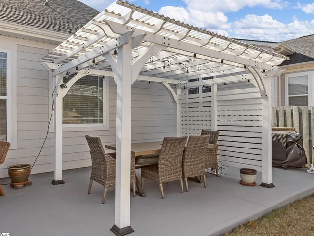 205 Loxley Drive, Simpsonville, SC 29680
