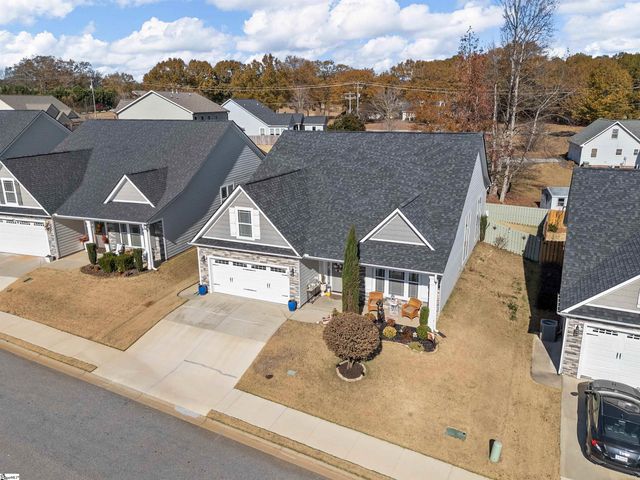 205 Loxley Drive, Simpsonville, SC 29680