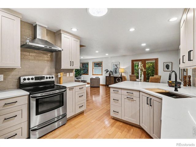 1220 49th Ave Ct, Greeley, CO 80634
