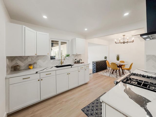 1526 W Monterey Ave, Stockton, CA 95204